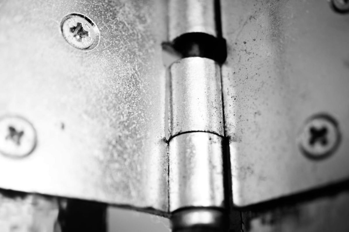 Fixing stripped door hinges