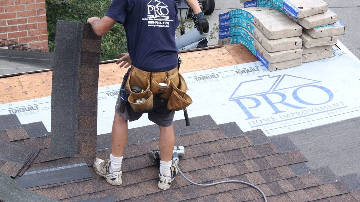 roof replacement contractor