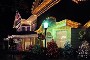 Hanging Christmas Lights