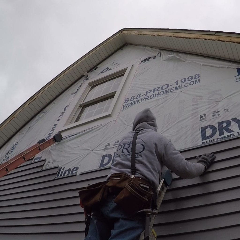 siding install