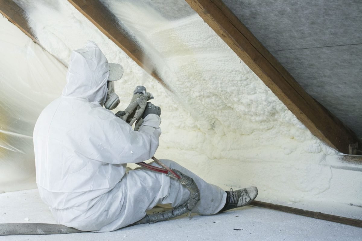 Closed cell spray foam